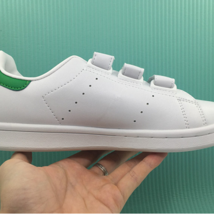 Minimal White Trainers With Velcro Straps Closure