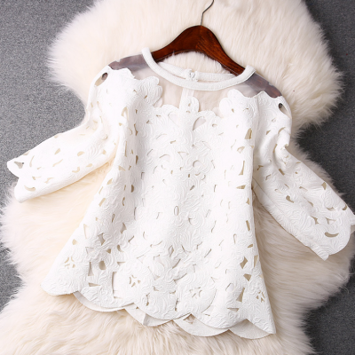 2015 In Europe And The White Hollow Out Splicing Organza Lace Tops