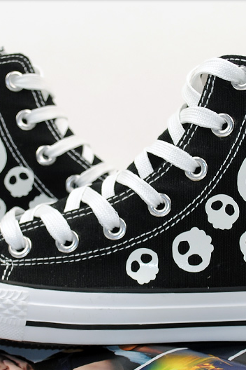 Cartoon Skulls High Luminous Shoes Help Personality Canvas Shoes For Men And Women Lovers Shoes Amm